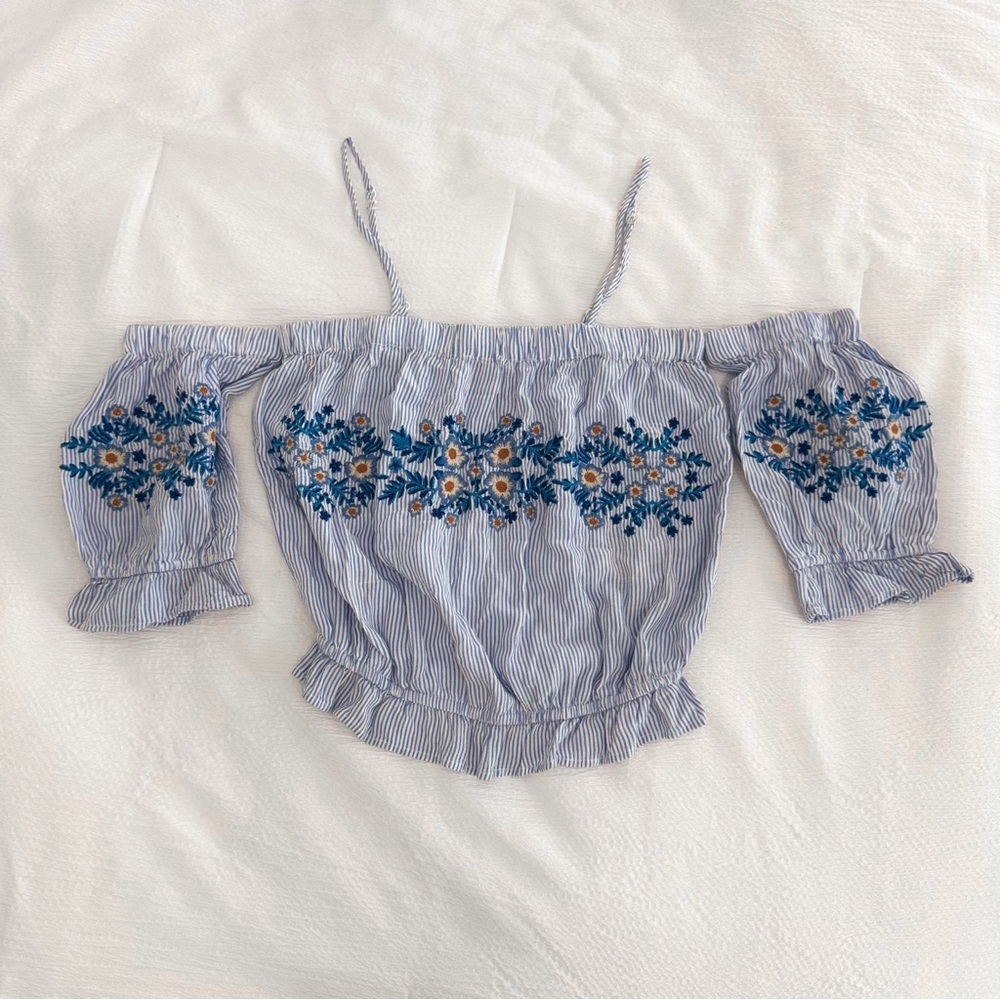 American Eagle Blue Striped Off-the-shoulder Embroidered Crop Top in Size XS